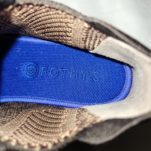 Rothy's The Chelsea Wildcat Leopard Print Sneakers. Size 8 - Picture 7 of 10